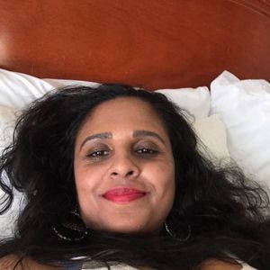 Meet your Posher, Nirosha